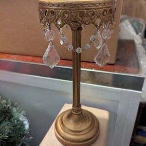 Elegant Gold Candle Holder with Crystal Accents